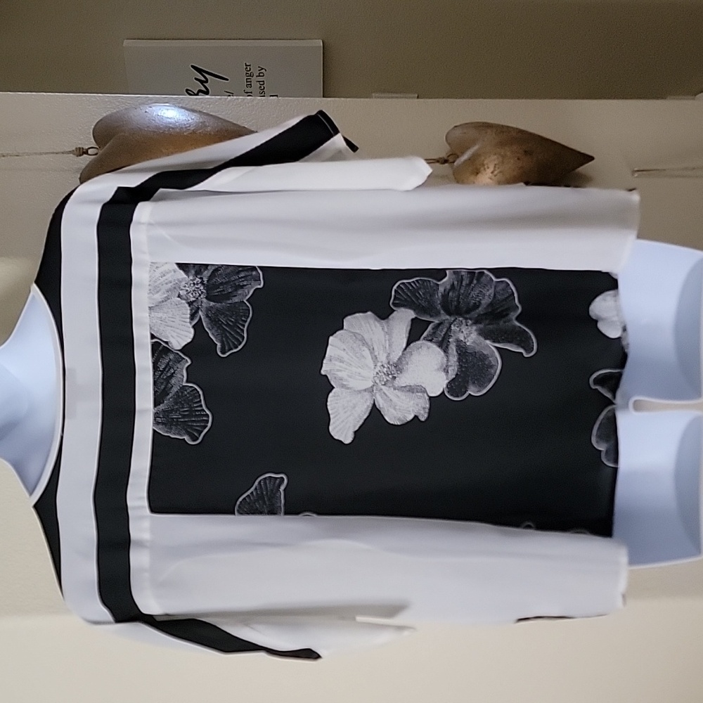 STYLE & CO Drop Shoulder Scoop Neck Floral Print Top Black and Off White sz L - Picture 5 of 9